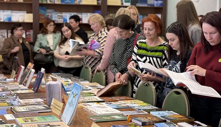В Герценке открылась выставка-конкурс «Вятская книга года – 2025»