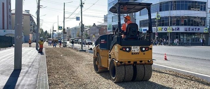 Благоустройство площади Александра Невского продолжается