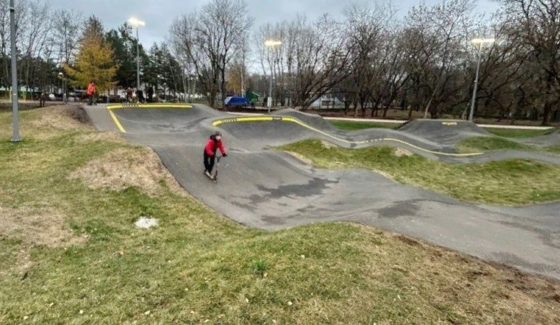 Завершено строительство крупнейшей спортплощадки в парке имени Кирова