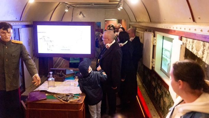 Александр Соколов предложил продлить стоянку поезда Победы в Кирове