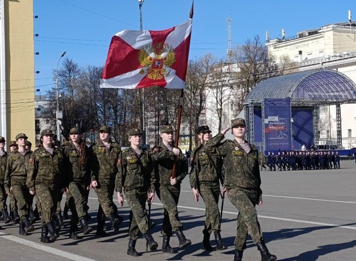 Кировские юнармейцы готовятся к параду Победы