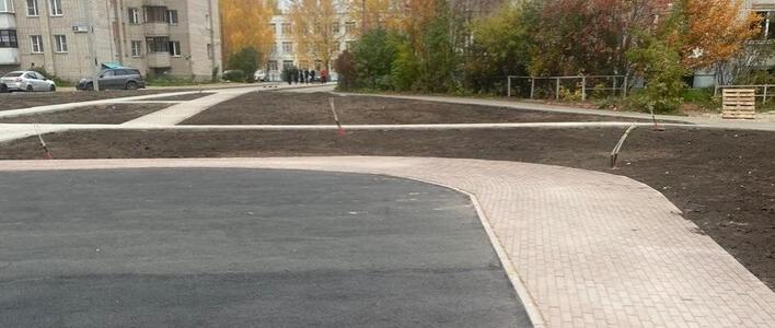 Строительство нового сквера на улице Риммы Юровской