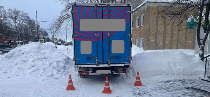 В Кирове работник маркетплейса на «Форде» сбил пенсионерку 