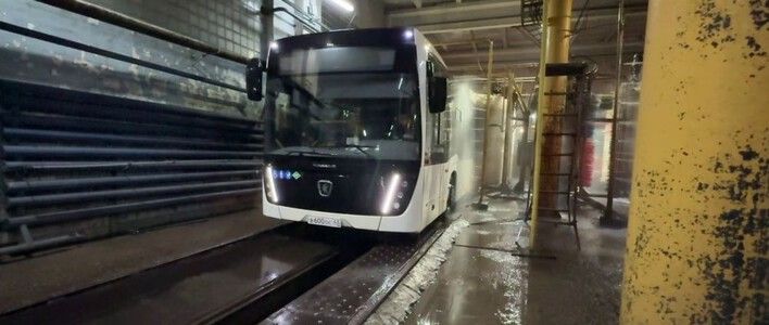 В Кировском автотранспортном предприятии рассказали о мерах поддержания чистоты транспортных средств