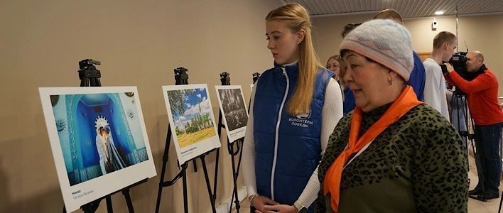 На территории автовокзала открылась выставка «Народов много, Родина — одна»