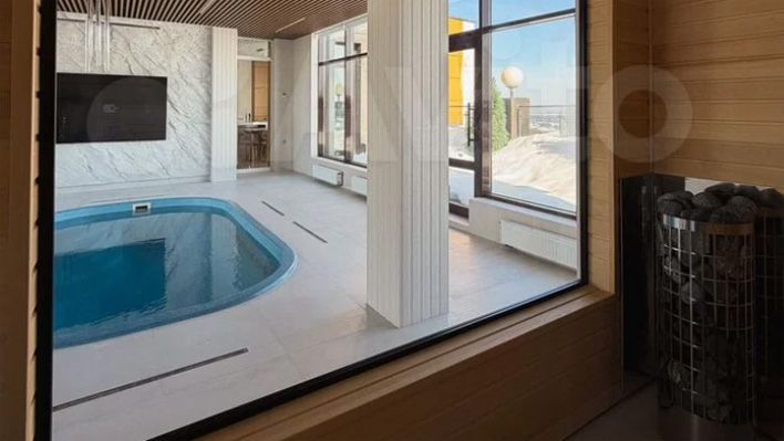 В Кирове продают квартиру с бассейном за 45 млн рублей