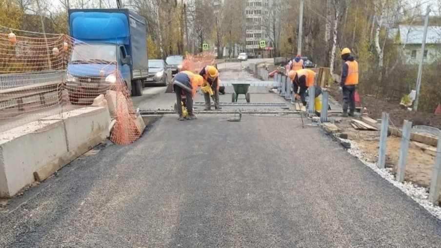 На мосту на ул. Павла Корчагина проходит капитальный ремонт: какие изменения уже видны