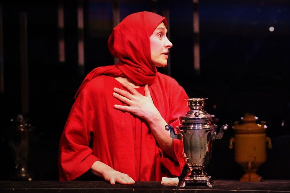 Театр + кино.