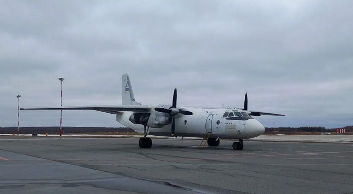 В кировский аэропорт прилетел самолет-легенда Ан-26Б