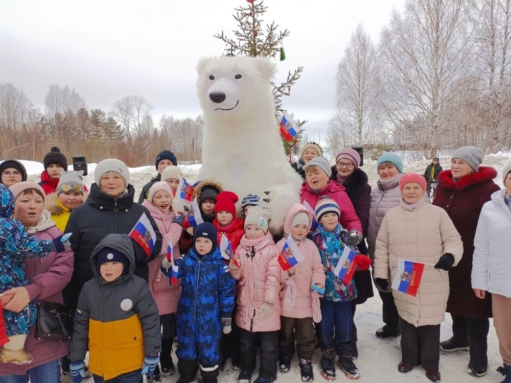  Встаём в семейный хоровод.