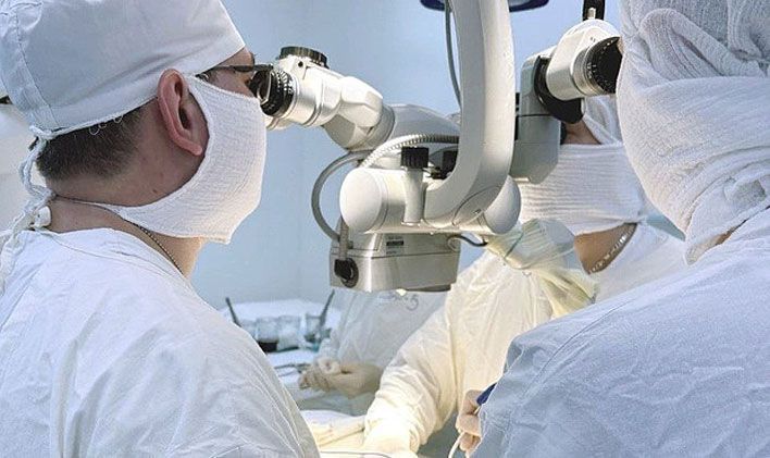 В Кирове врачи прооперировали мужчину с редкой травмой позвоночника