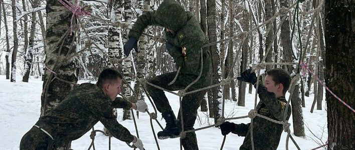 Кировские юнармейцы соревнуются в зимнем многоборье