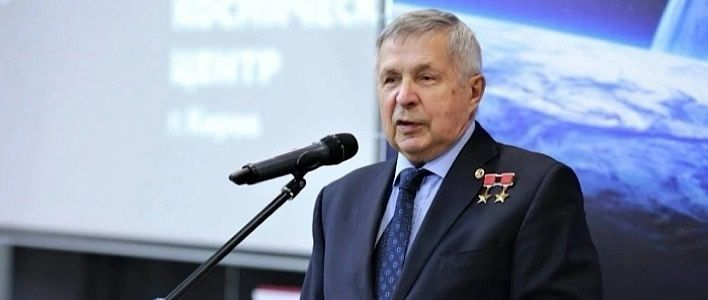 В Кирове стартовали мероприятия, приуроченные к 85-летию Виктора Савиных