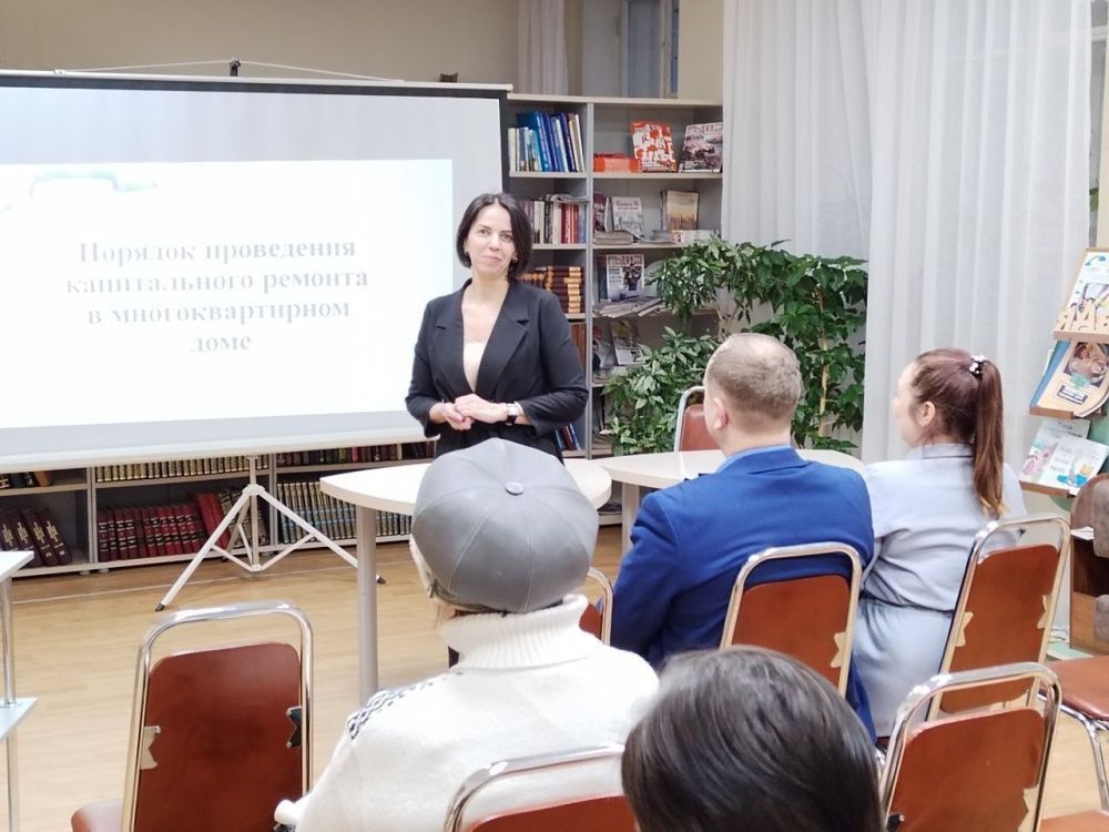 Центры местной активности проводят образовательные программы.