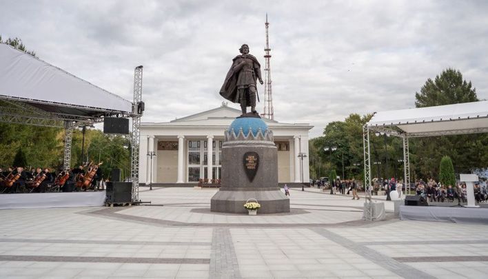 Губернатор поддержал запрет на использование самокатов у памятников