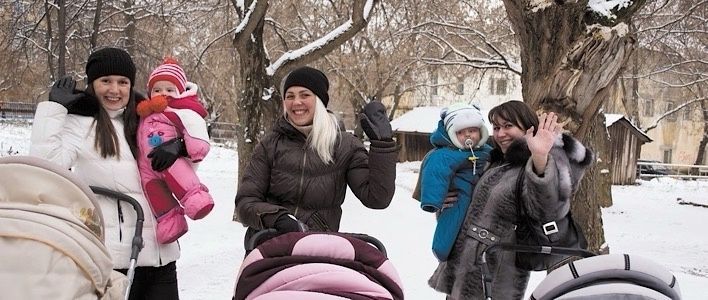 64 мамы получают повышенную «зарплату» в Кирове 