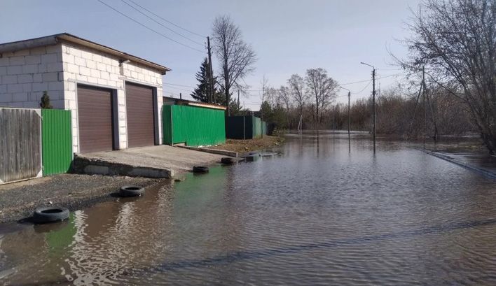 Уровень воды в Вятке снижается, но медленно