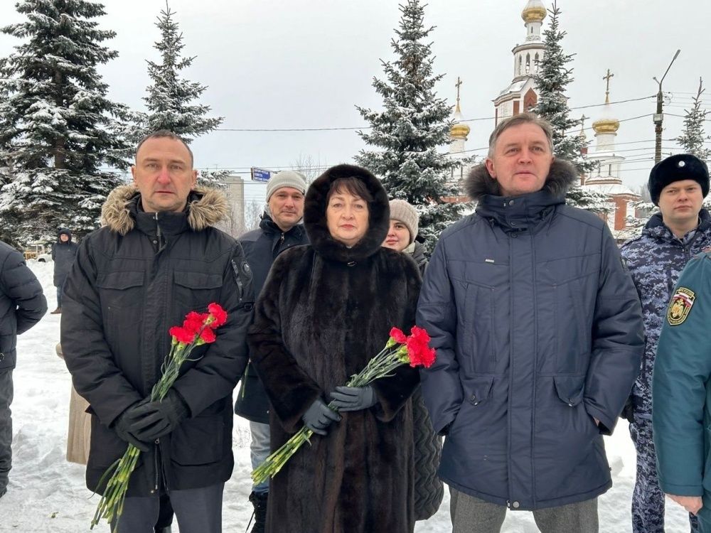 Кировчане почтили память неизвестных солдат.