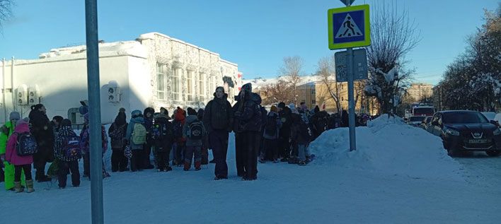 В Кирове эвакуировали учеников школы №14