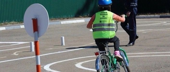 Центр местной активности Октябрьского района приглашает детей и подростков на мероприятие «Безопасное колесо»