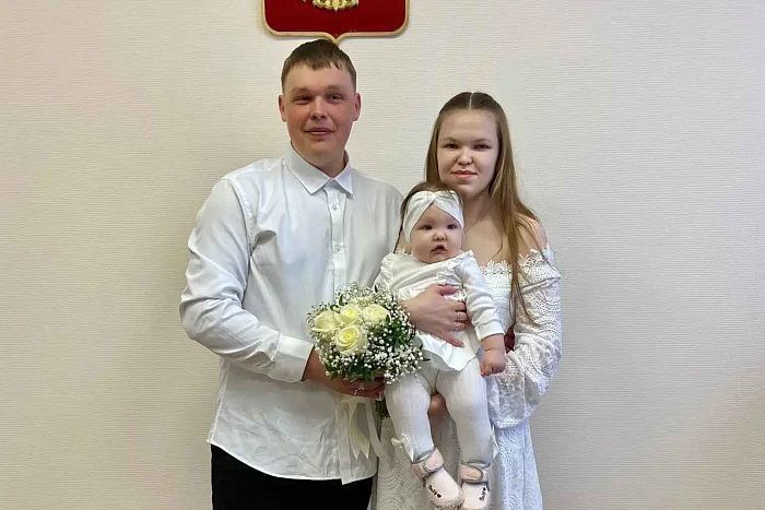 «Зарплата» для молодых мам в Кировской области выросла до 46 тысячи рублей