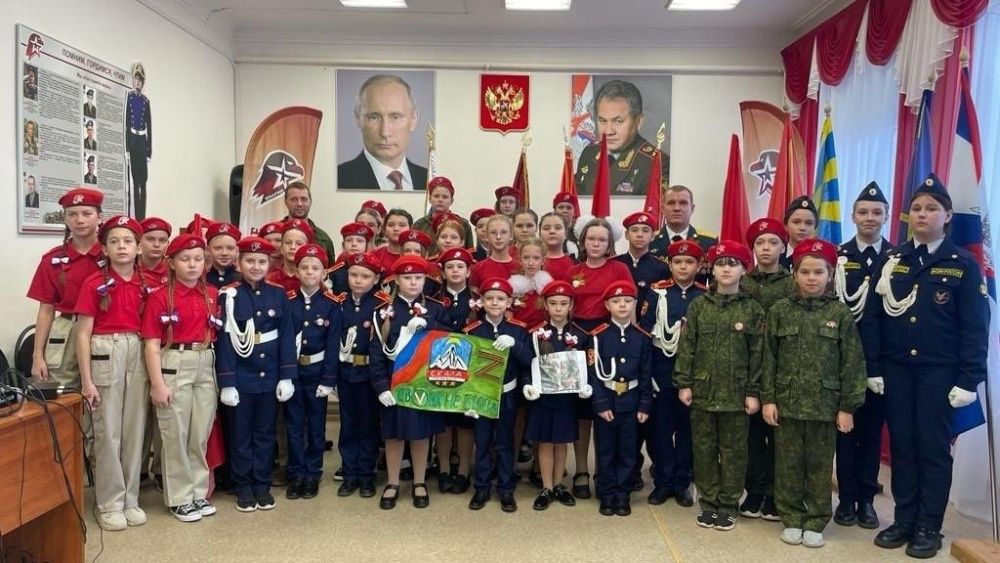 В Кирове состоялась патриотическая акция «Дети героев».