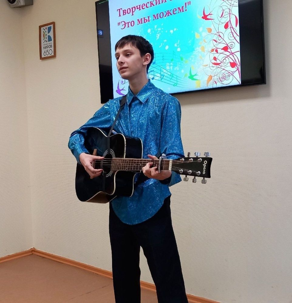 В Ленинском районе прошел праздник семейного творчества.