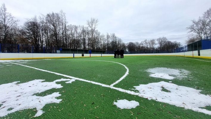 К открытию готовится новая спортплощадка в Гагаринском парке
