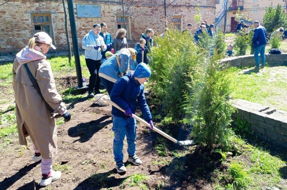 Сквер художников меняется.