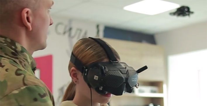 Юная кировчанка исполнила мечту и «полетала» на беспилотнике