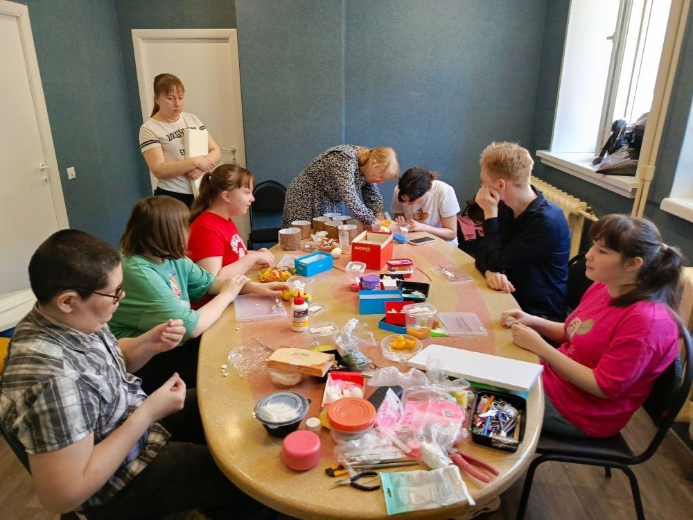 Участники проекта «Мир на кончиках пальцев» представят свои работы.