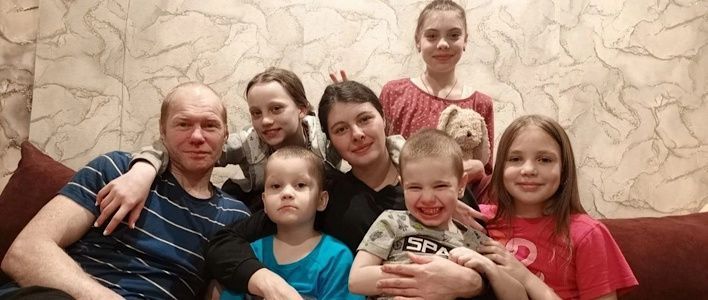 Андрей и Анастасия Тетенькины воспитывают восьмерых детей