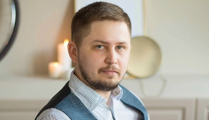 В Кирове пройдет концерт-стихотерапия психолога Артёма Скобёлкина