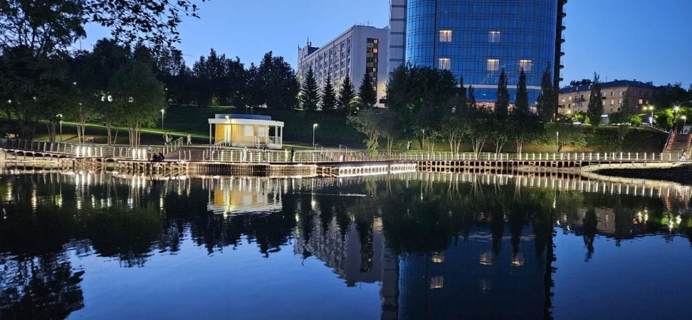 Работы по благоустройству парка имени Кирова продолжаются