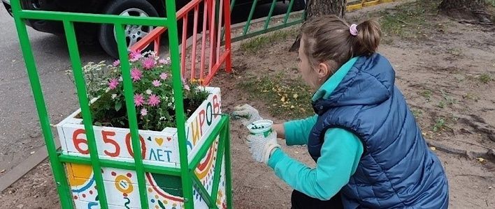 В Кирове стартовали субботники во дворах