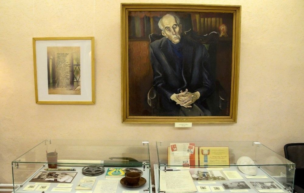 Открылась новая выставка в музее Грина