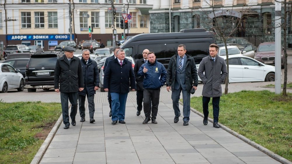 Новый облик города: озеленение областного центра продолжается