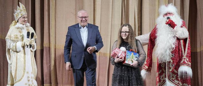 В Кирове для одарённых детей прошла Новогодняя ёлка