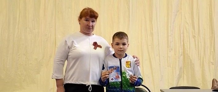 На Доске почёта размещены новые фотографии 20 кировчан