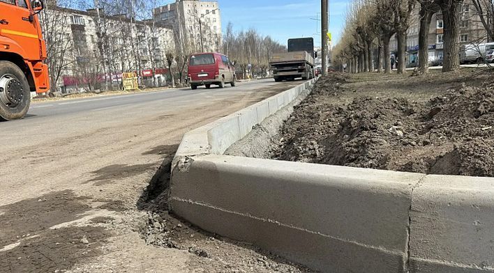 Улицу Лепсе в Кирове ремонтируют по нацпроекту