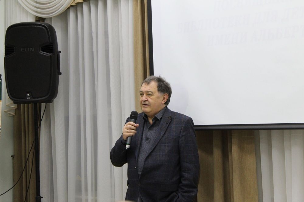 Библиотека имени Альберта Анатольевича Лиханова отметила 20-летний юбилей.