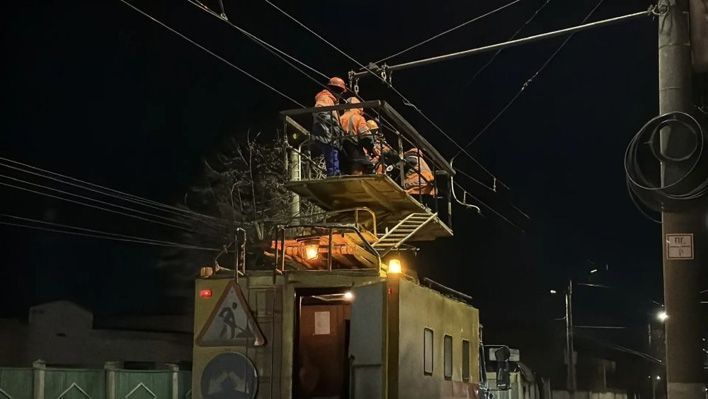 В Кирове подтянут троллейбусные провода