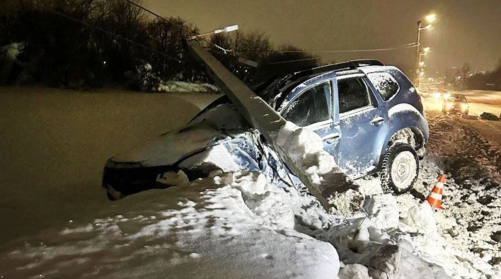 На снежной неделе в Кирове произошло 25 аварий