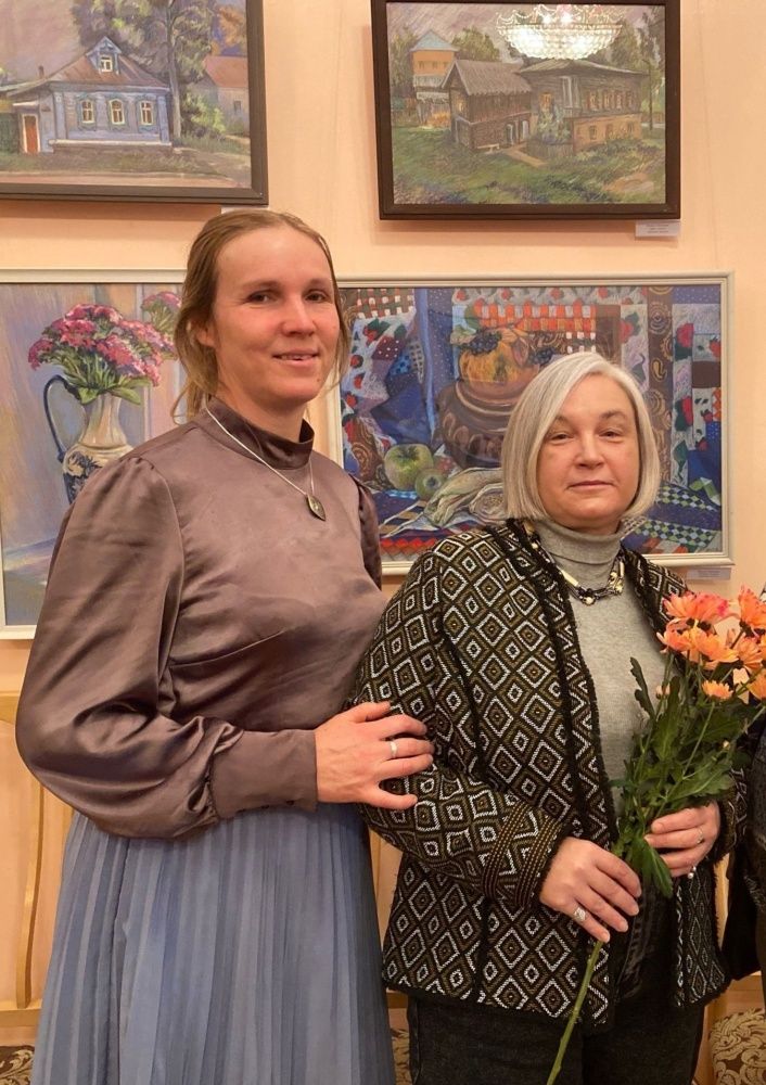 В Кирове открылась выставка «Под сказки жизни».