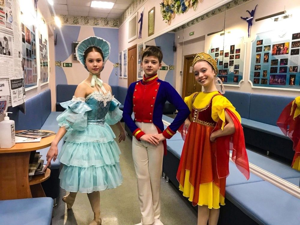  Талантам – поддержку.