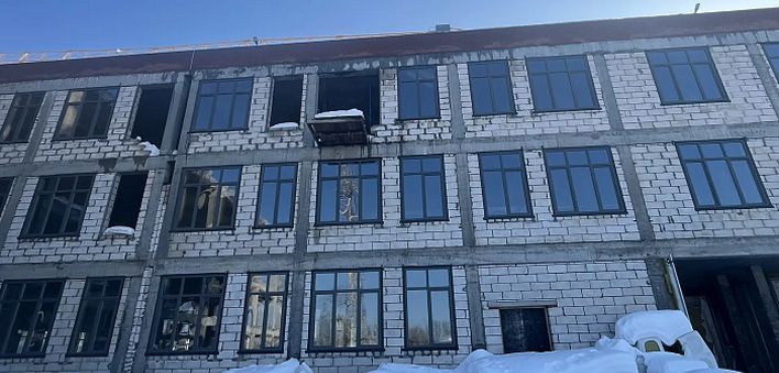 Школу на улице Торфяной достроит новый подрядчик