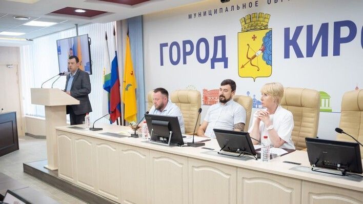 В Кирове хотят расселить 79 аварийных домов