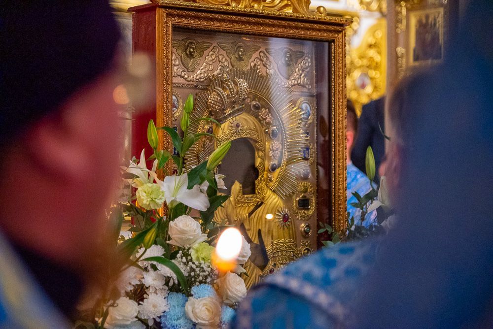В Кирове встретили одну из главных всероссийских святынь - Феодоровскую икону Божией Матери