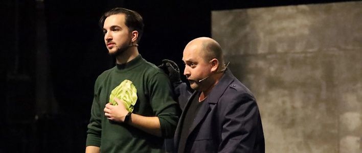 Театр на Спасской приглашает на премьеру «Рыжий. Честный. Влюблённый»