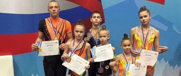 Кировские акробаты завоевали награды Кубка Урала 
